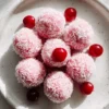 Cerise et noix de coco